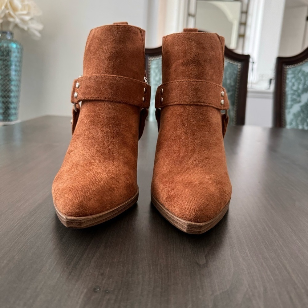 YOKI Muriel Women suede Western ankle boots cowgirl booties NWT Size 6 - Picture 3 of 11